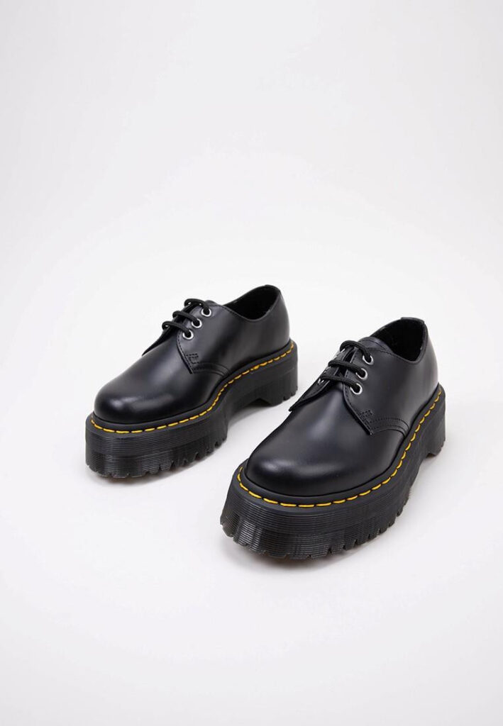 zapatos dr martens singles day